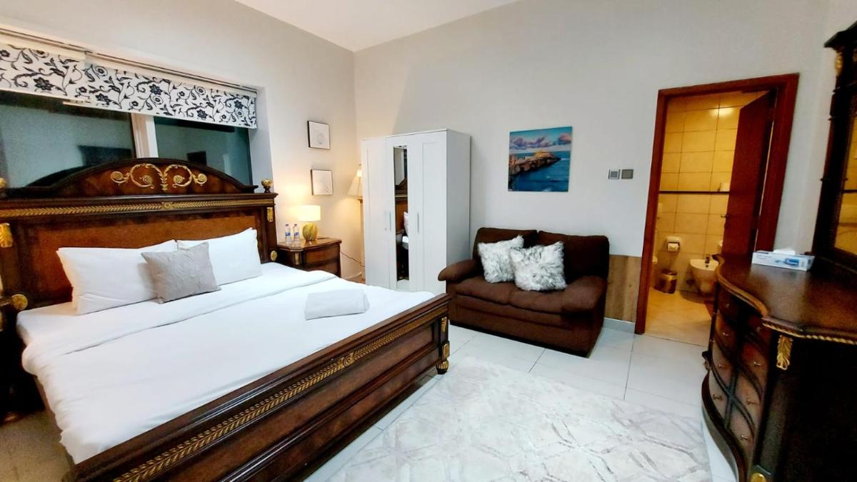 Entire private self catered sea view Apartments marina