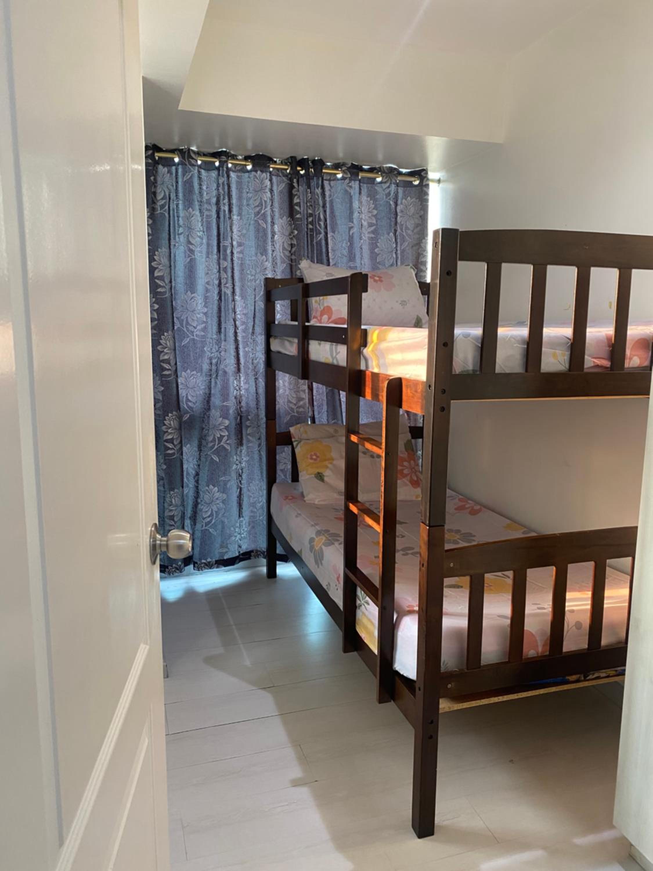 Azure Sm/City View 2 bedrooms view 3