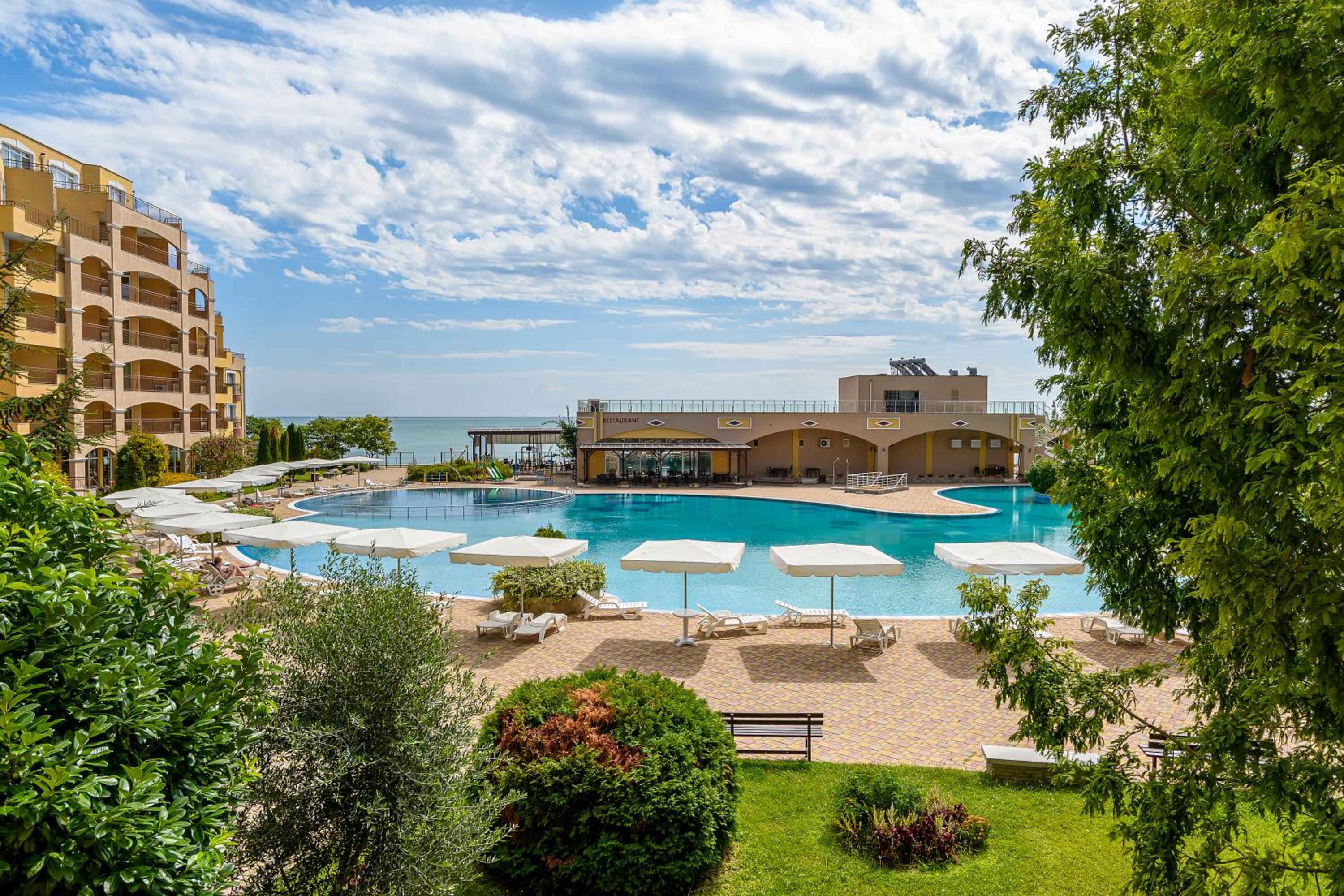 Midia Family Resort Apartments