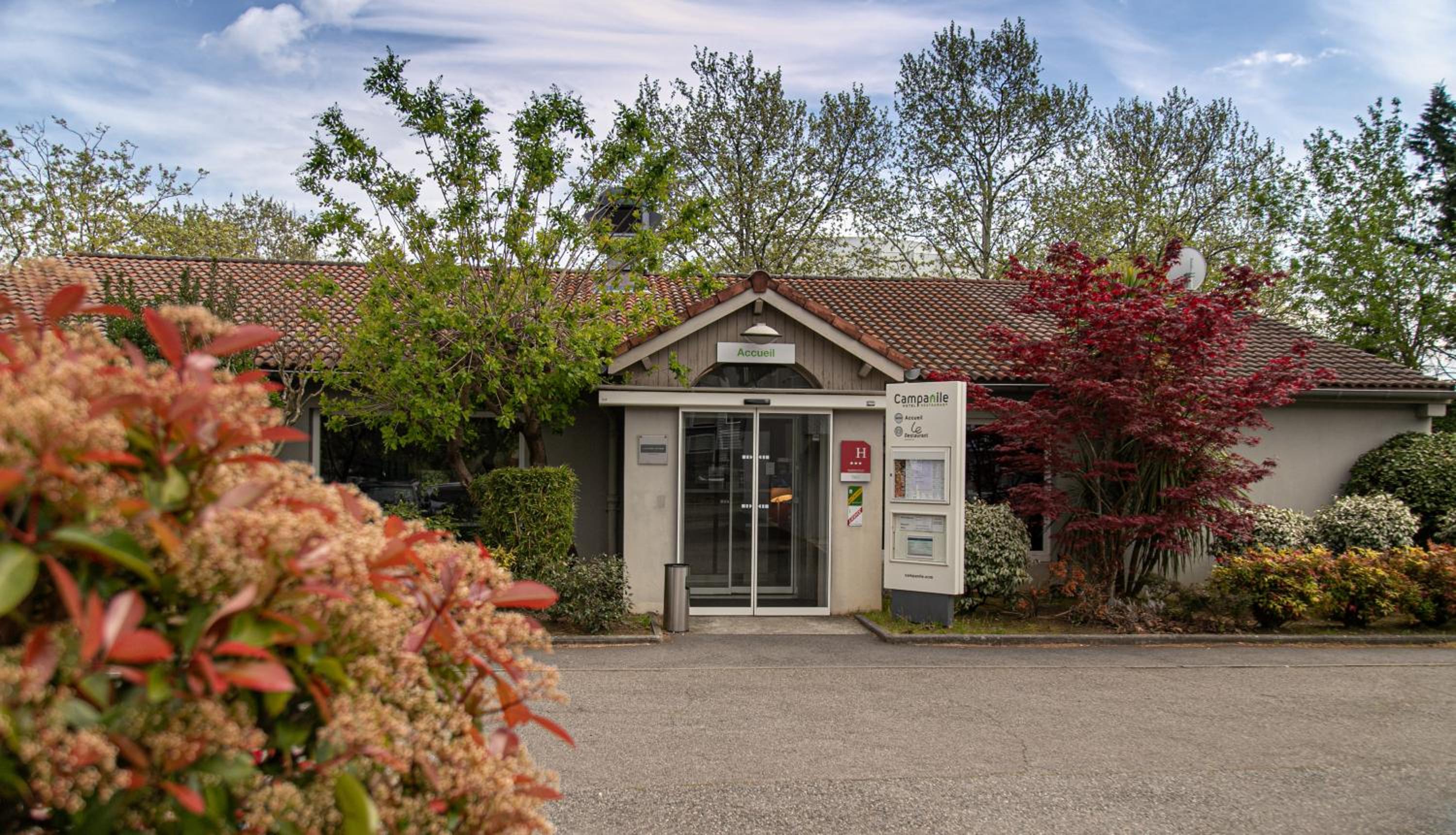Hotel Campanile Toulouse - Blagnac Aéroport - Image 1
