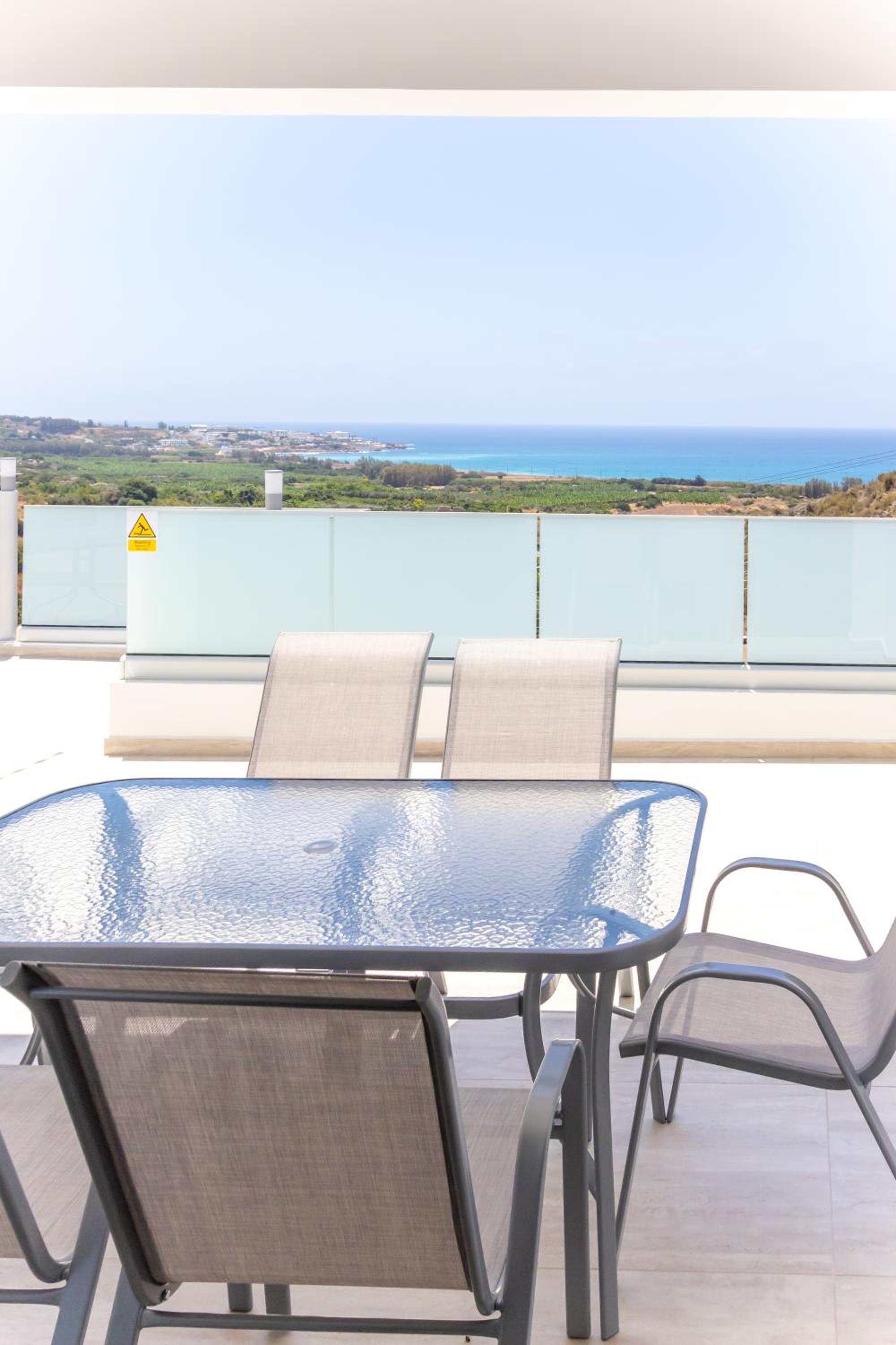 Villa Aqua Queen
