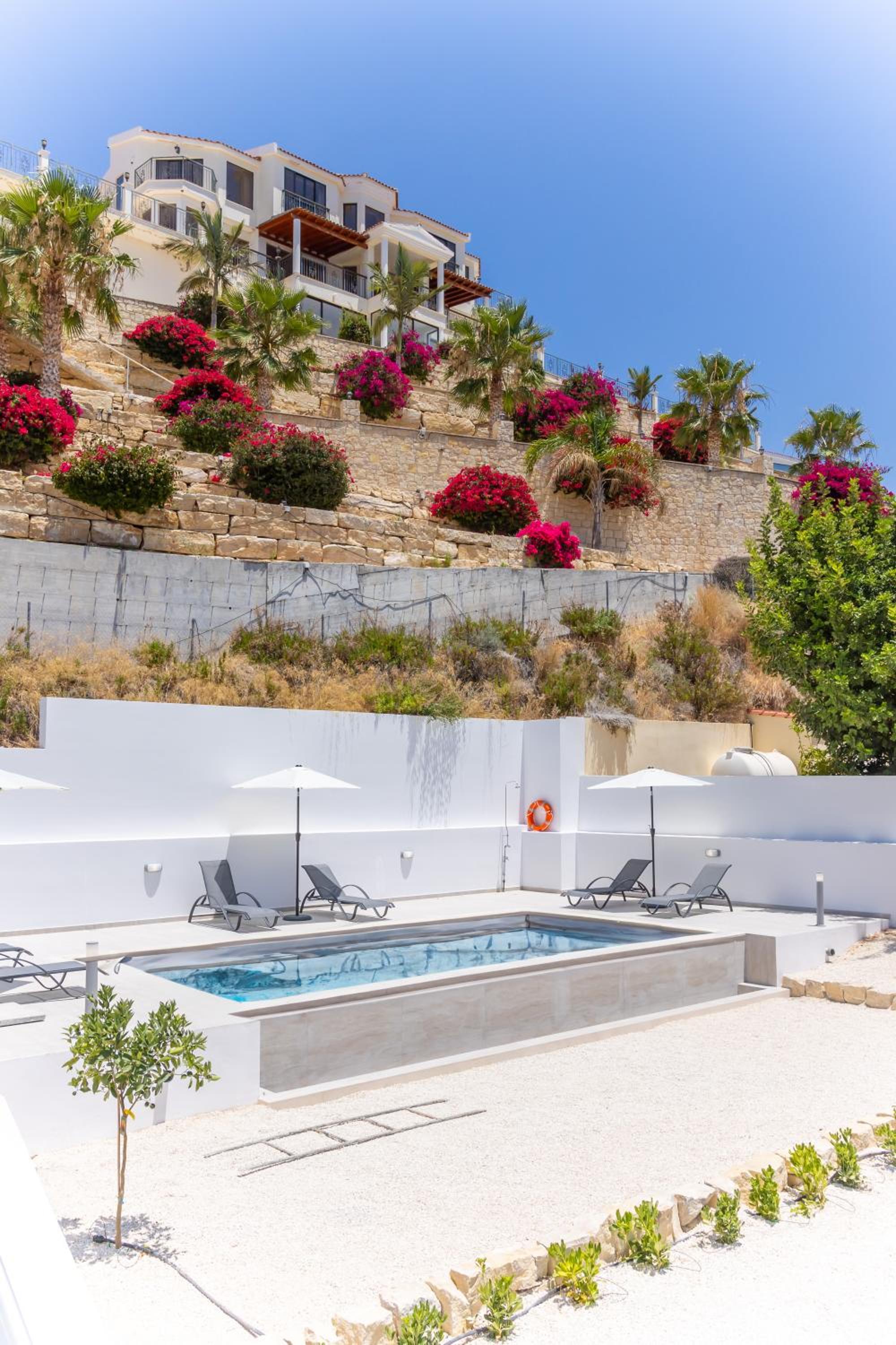 Villa Aqua Queen