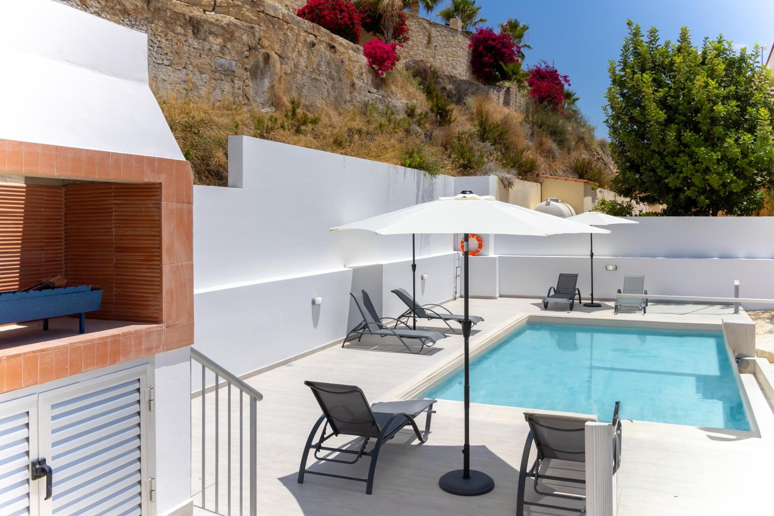 Villa Aqua Queen