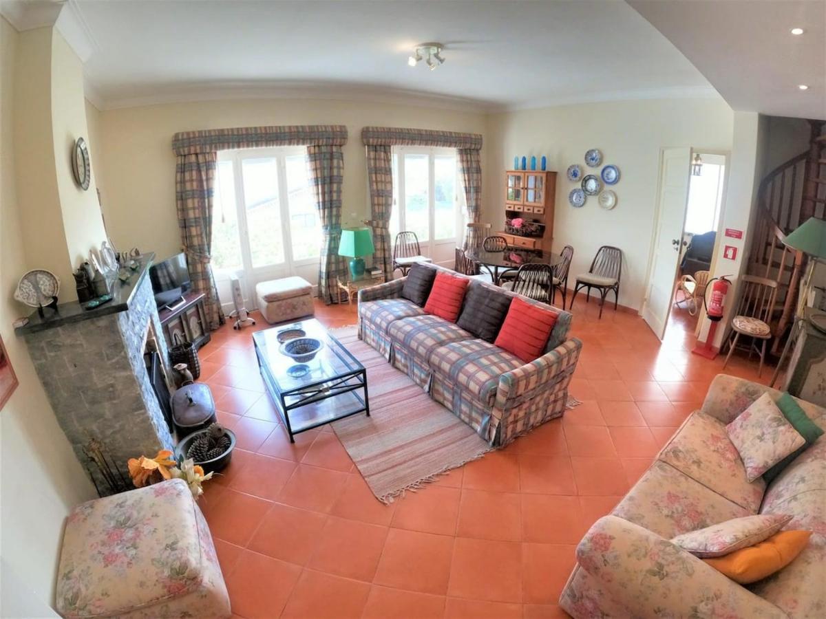 Sintra V4 house with garden in Colares view 5