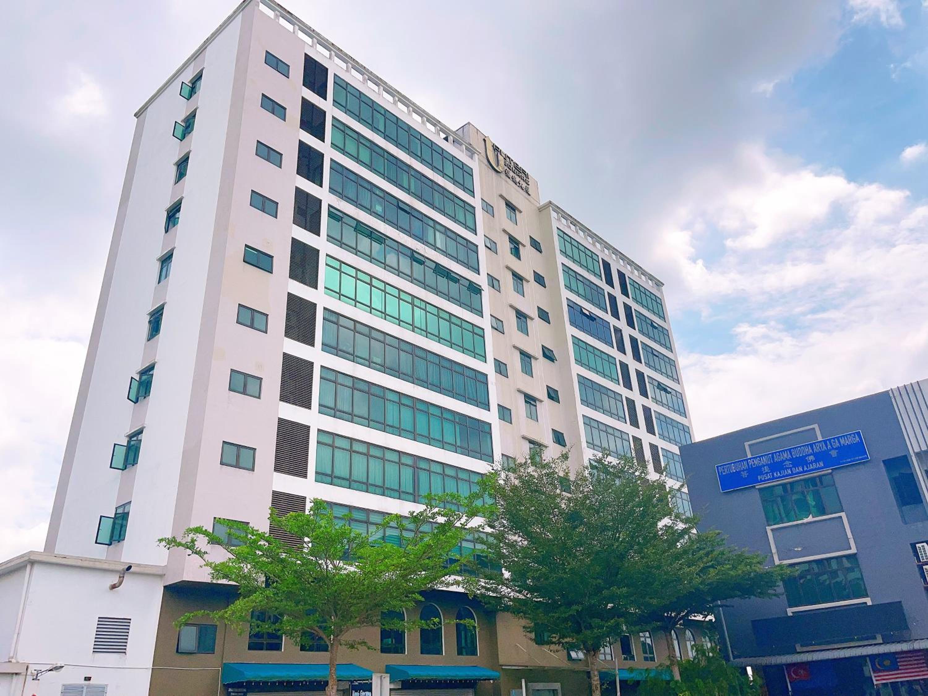 Z Puteri Square