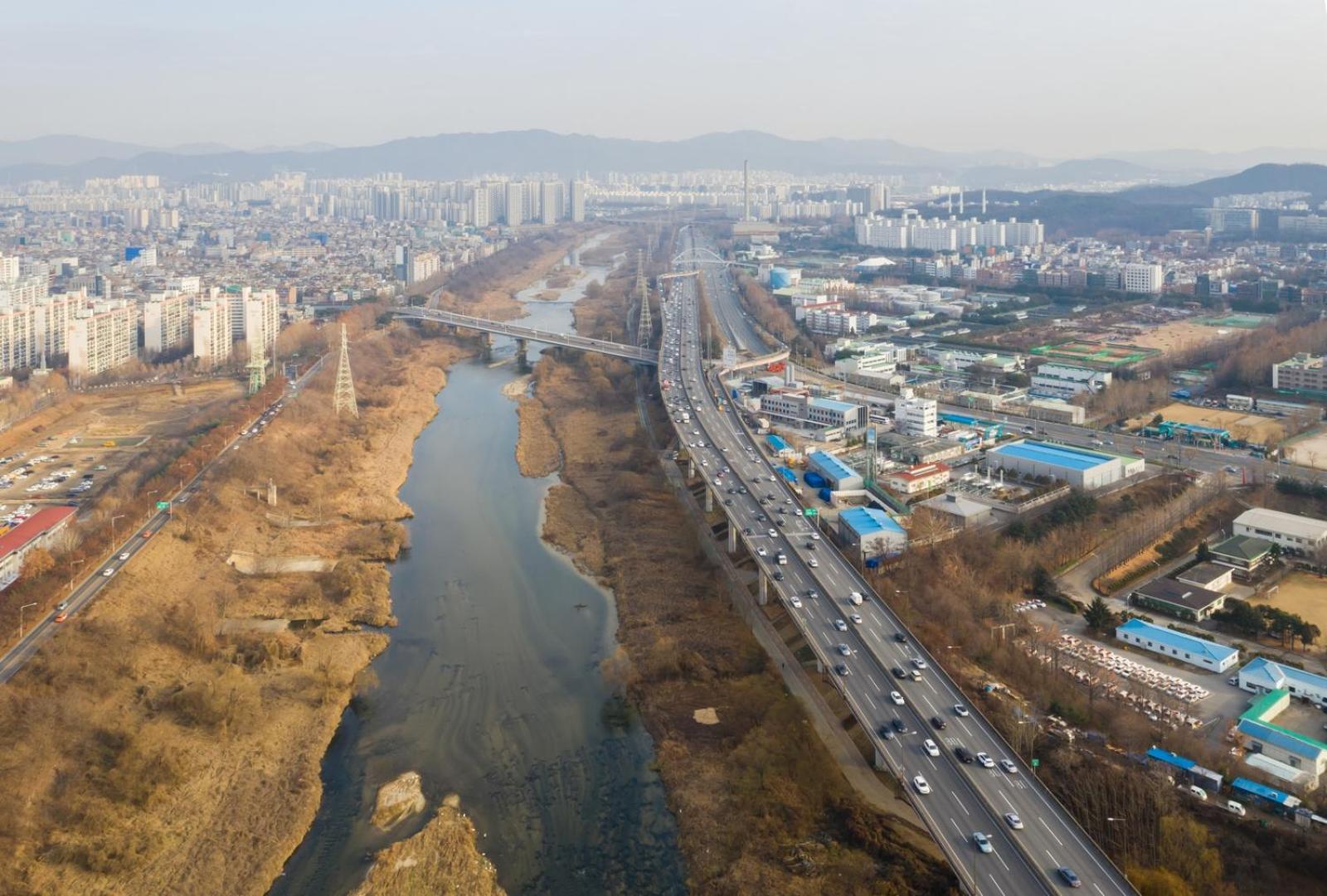 Near Lotte World! Best-rated home close to Seongsu, Gangnam, and Asan Medical Center view 2