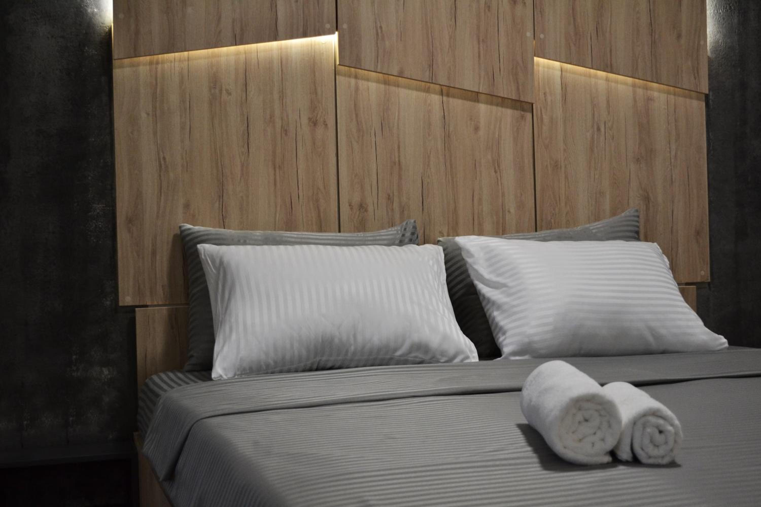 Elite Central Suites