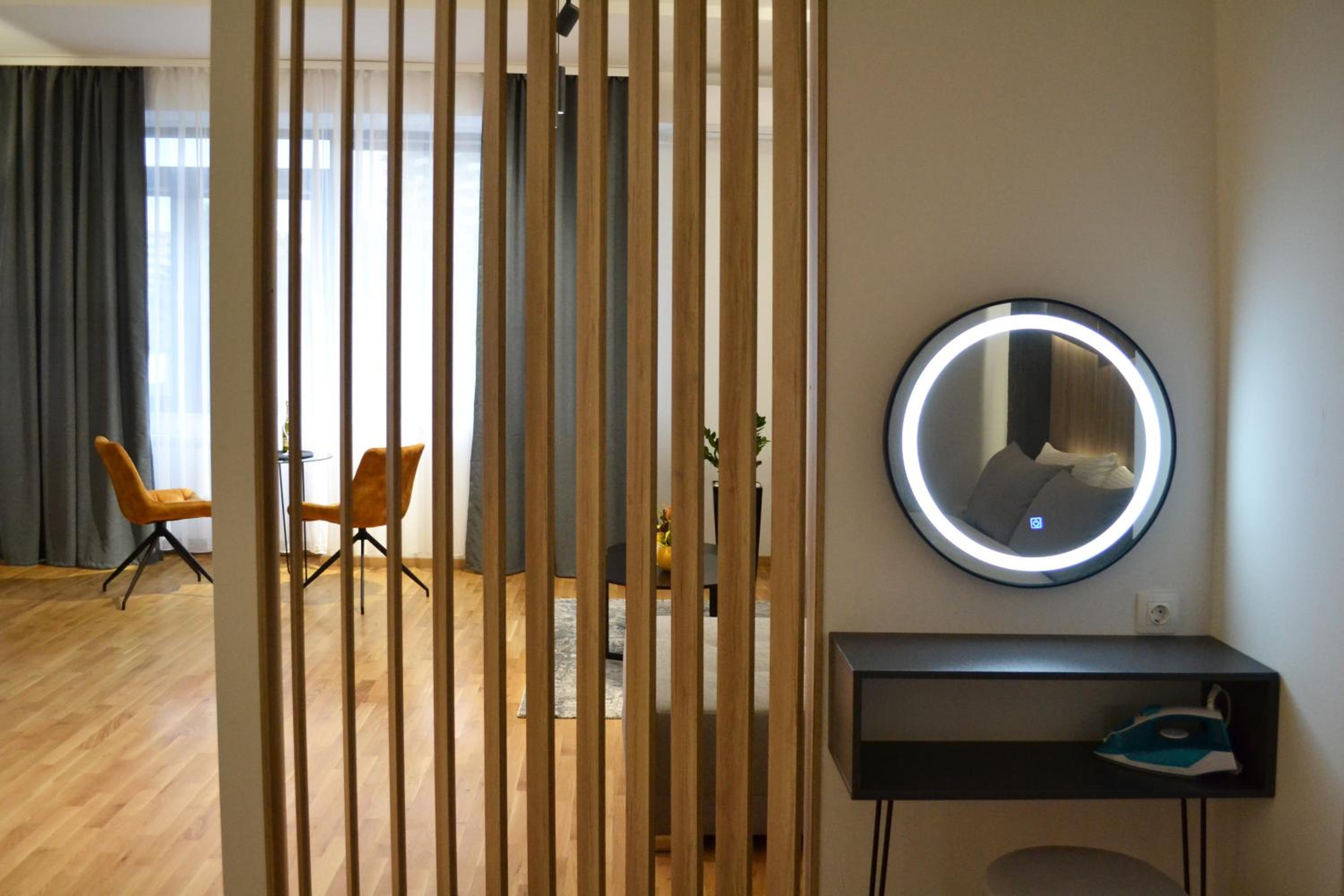 Elite Central Suites