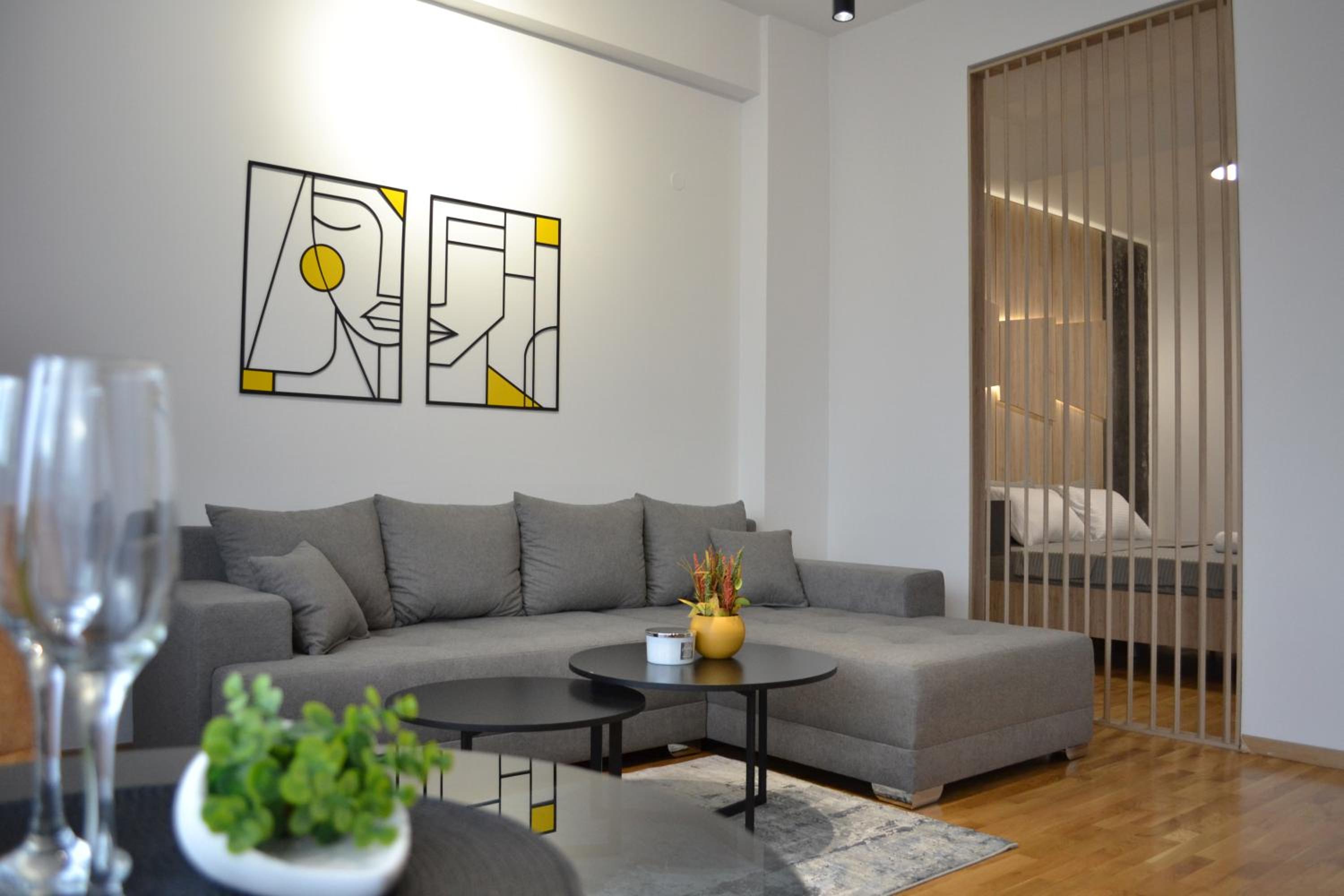 Elite Central Suites