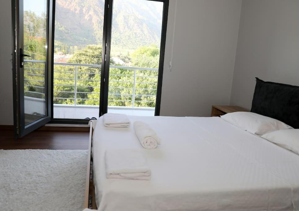 Villa Green view 2