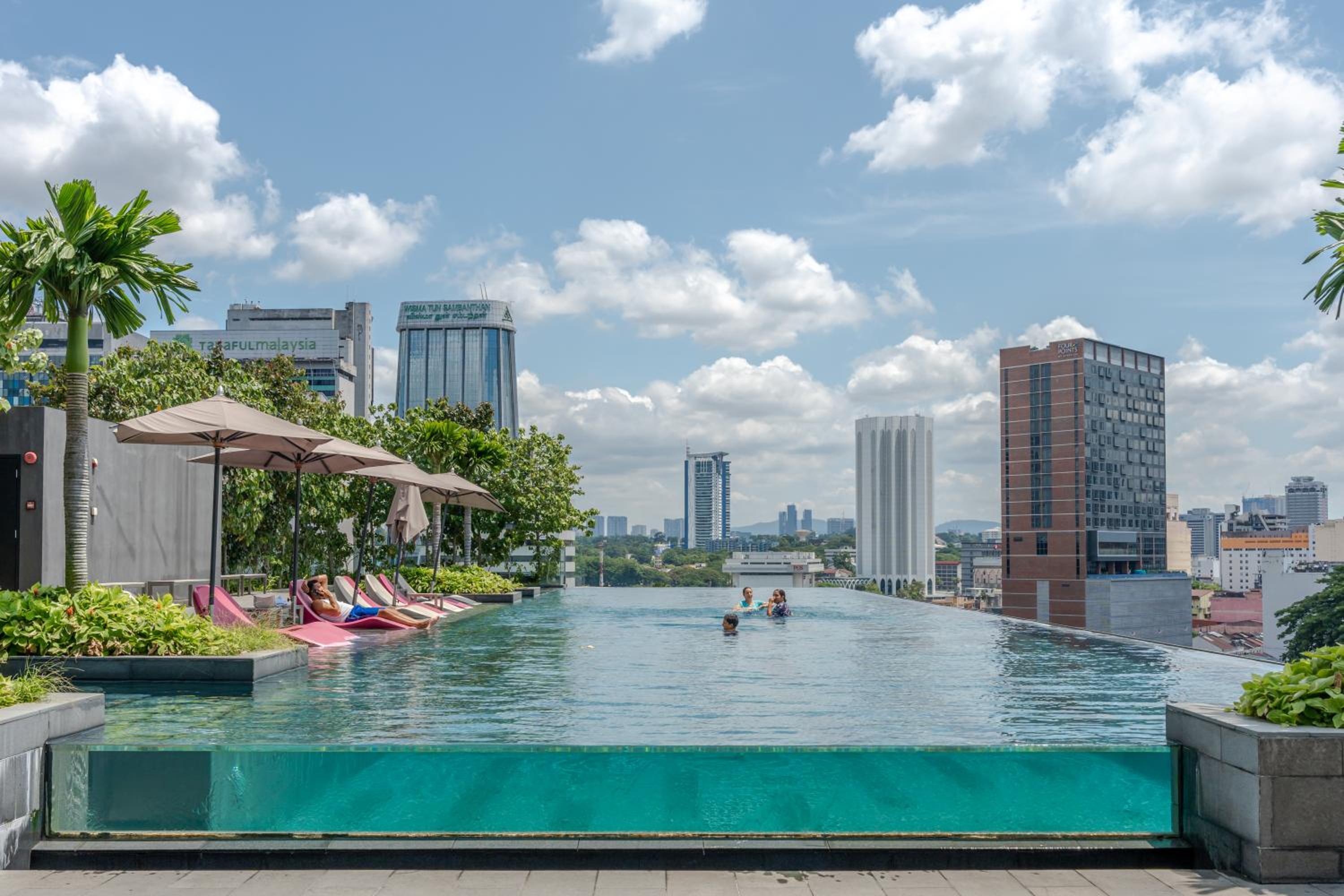 2252 l Chinatown l Bukit Bintang l Merdeka Tower l Monorail