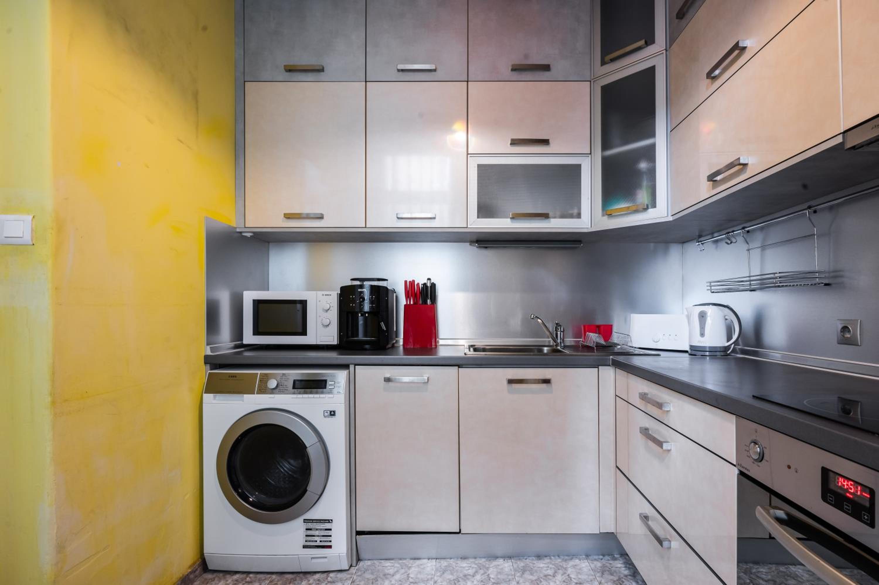 Sofia's Finest: 2BD Flat in the Heart of the City