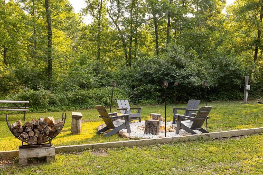 Hot Tub - Fire Pit - Pool Table - Pet Friendly - Good Times view 4