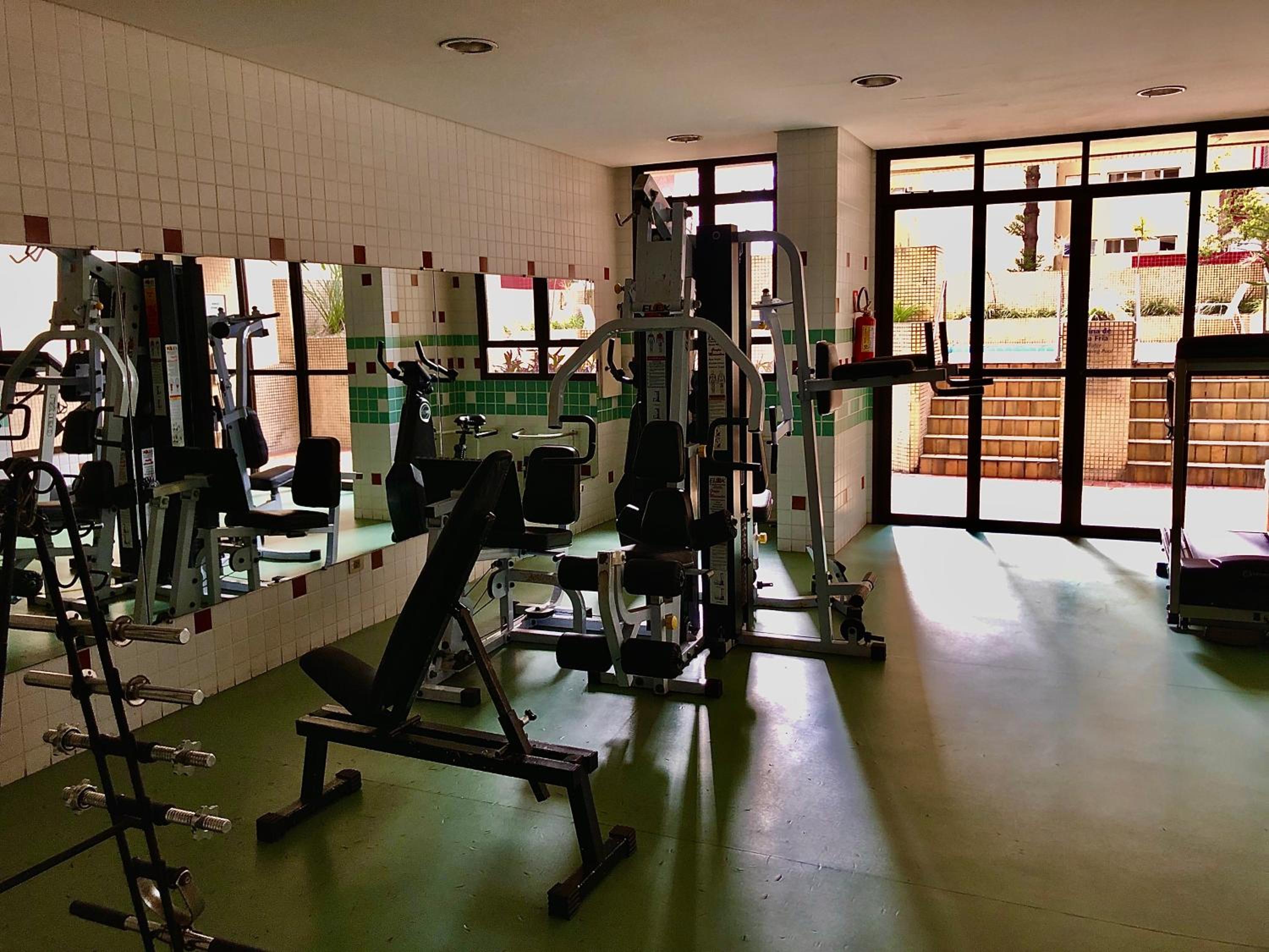 Apartamento completo no Batel