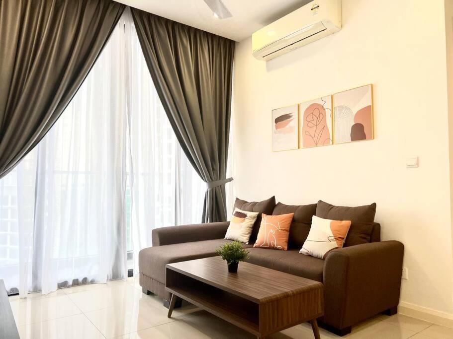 Walk to Legoland, D'Pristine Medini photo 6