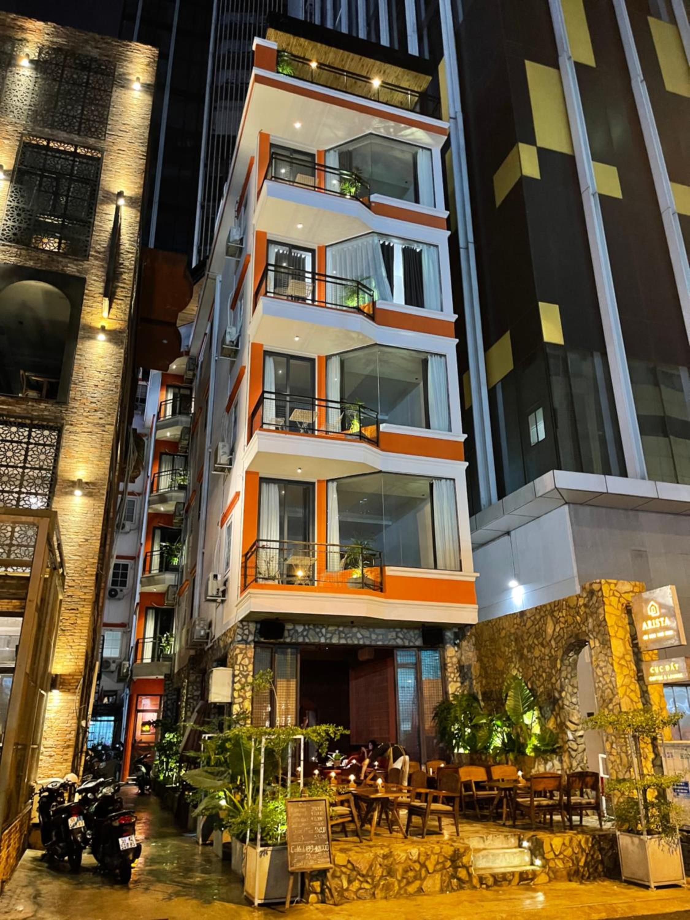 Arista - Sai Gon
