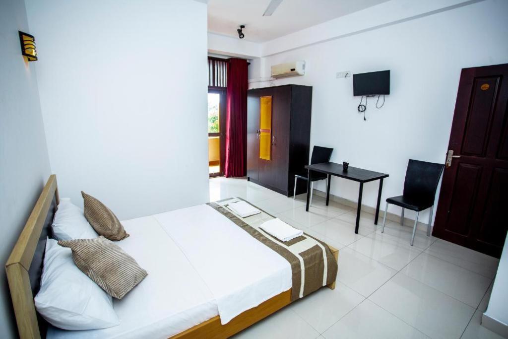 Hotel Blue Bird view 2