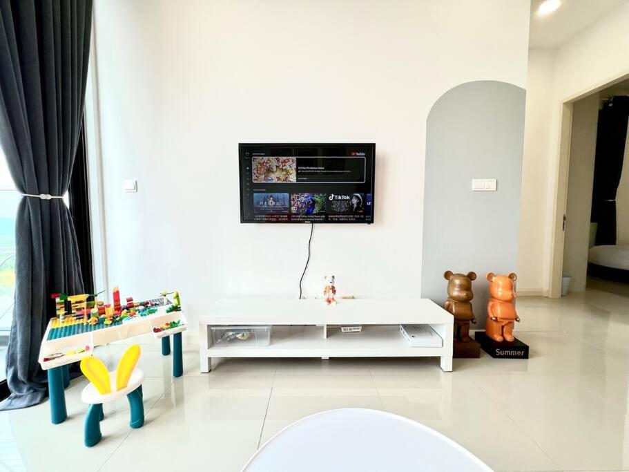 Walk to Legoland, Kid Lego Toys, D'Pristine Medini photo 8