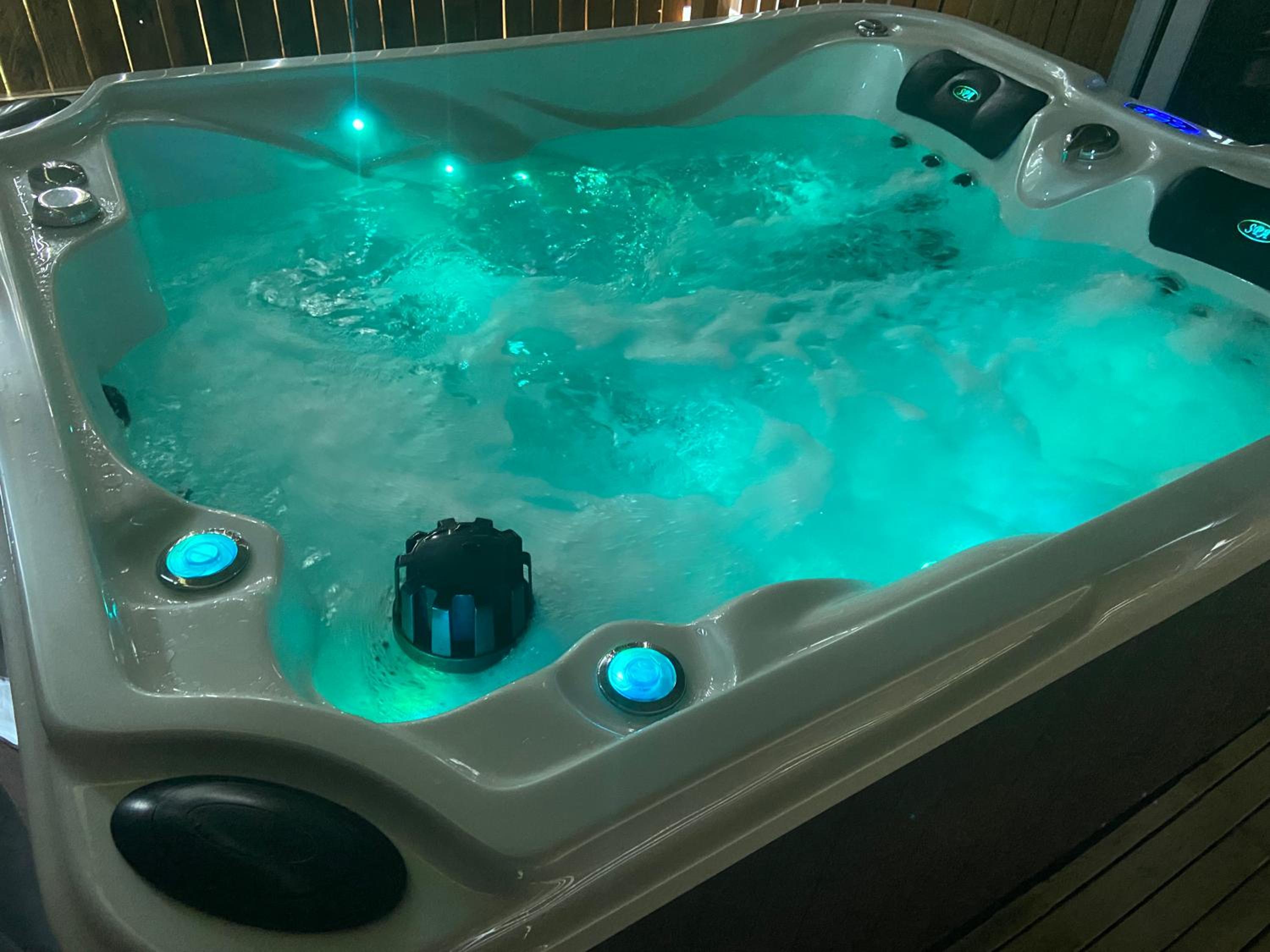 Hotel Dans Les Nuages.....