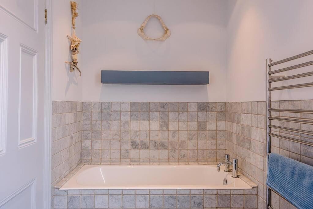 6 The Terrace, Walberswick view 5