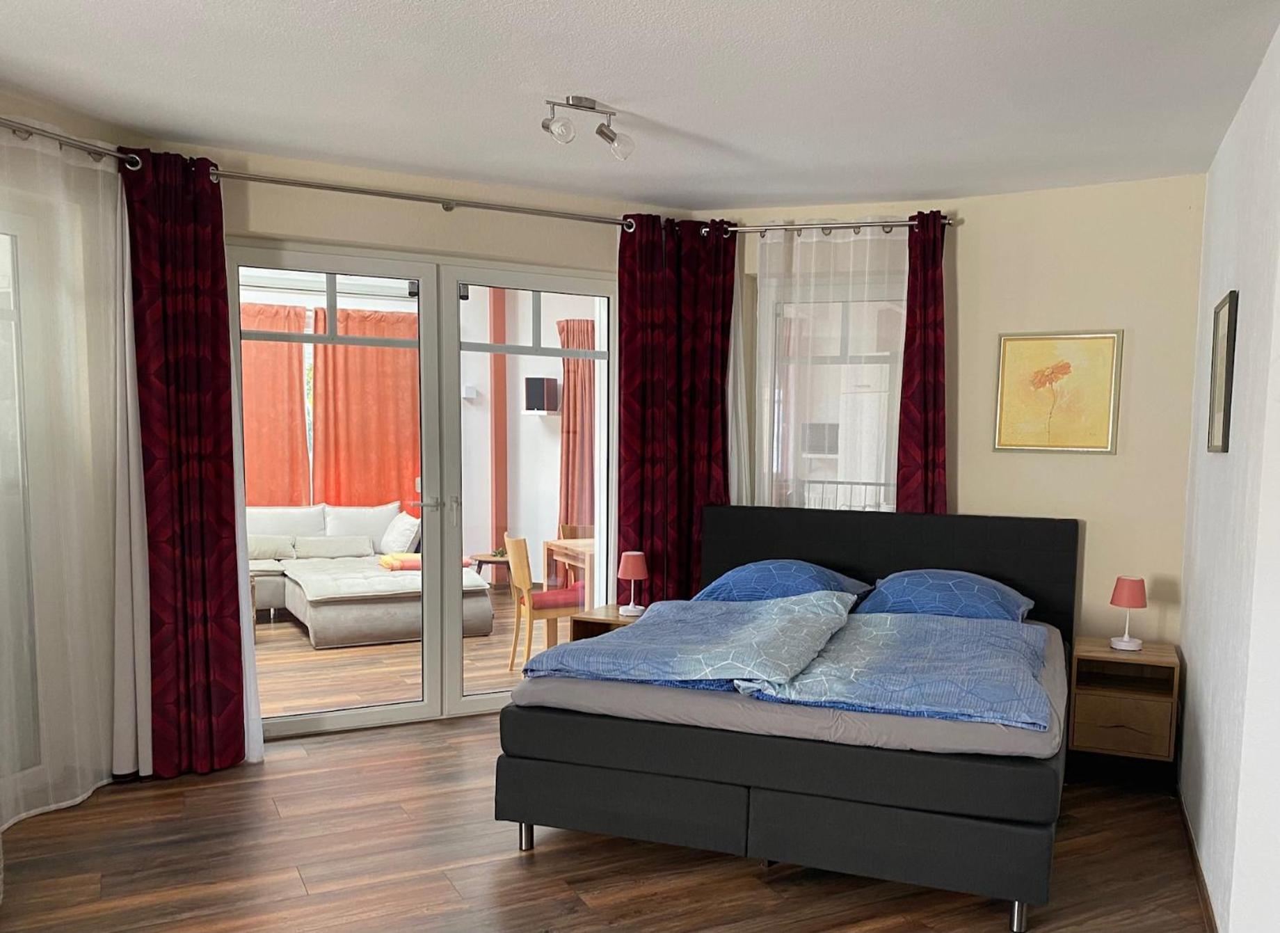 Moderne Ferienwohnung mit Kamin u Garten im EG 100qm Nähe Weser und Golfplatz