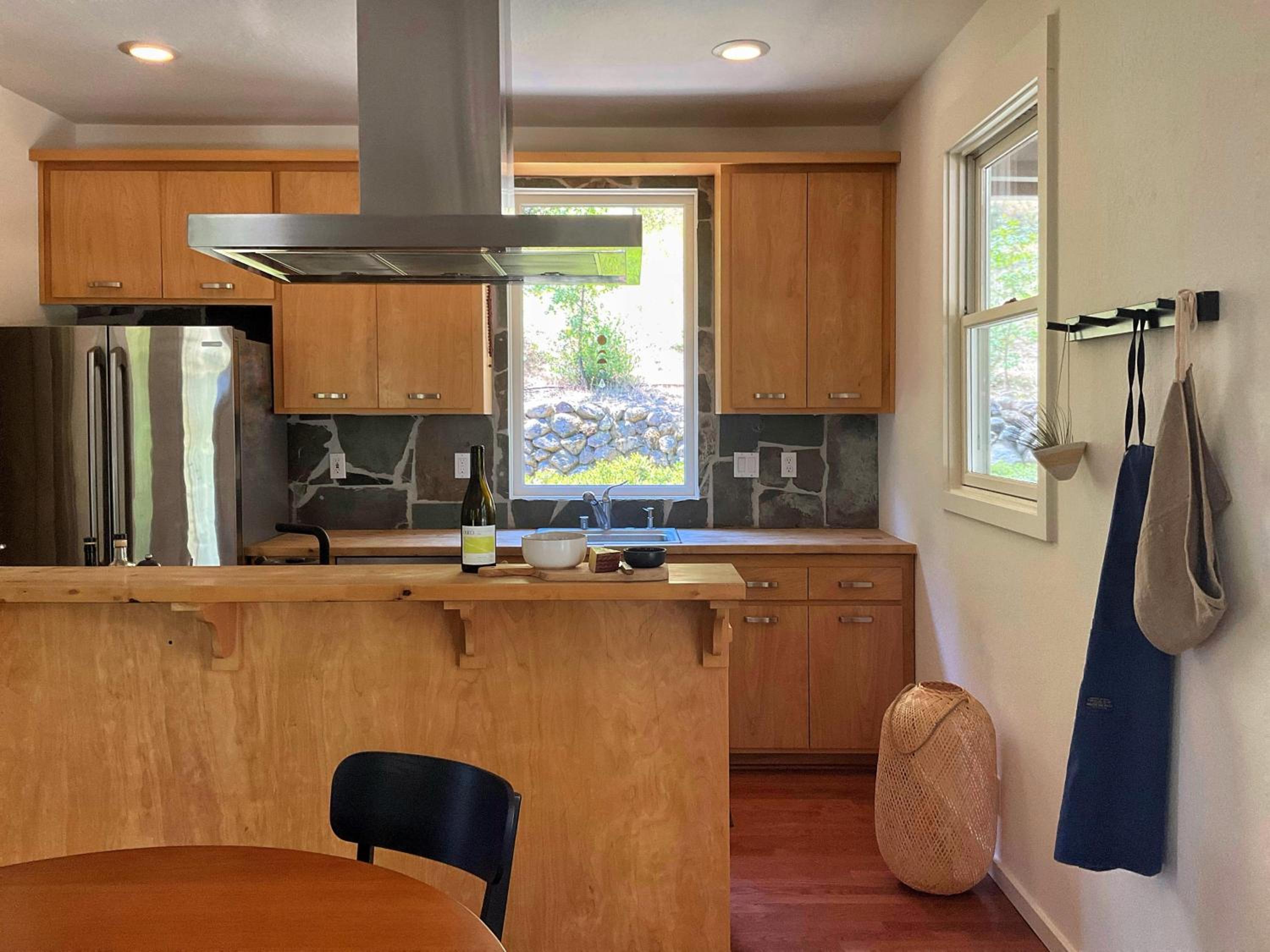 Secluded Home, Wine Tastings Included view 5