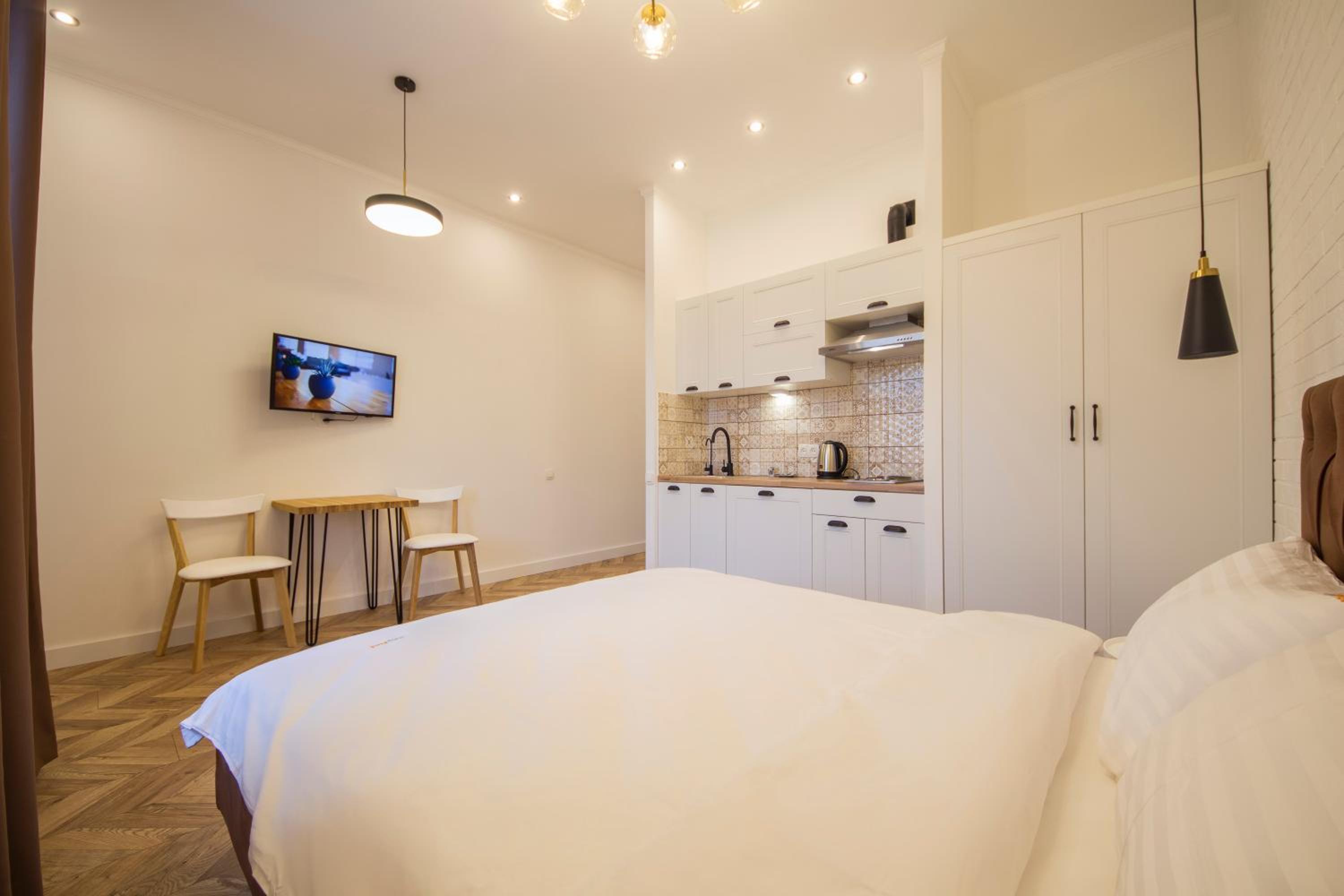 Self Check-in Apartments view 4