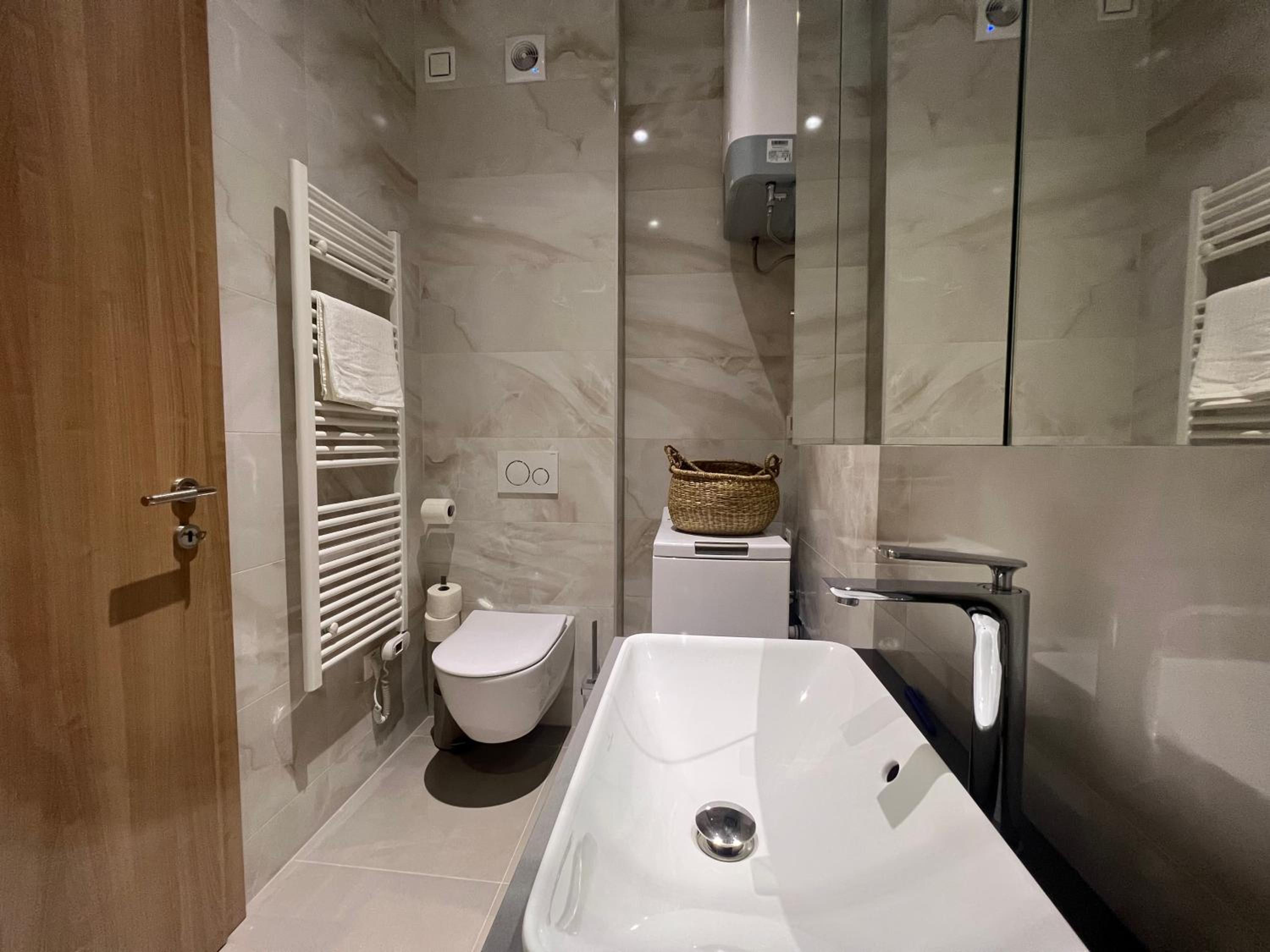 Diamant apartment pri sejmu MOS view 5
