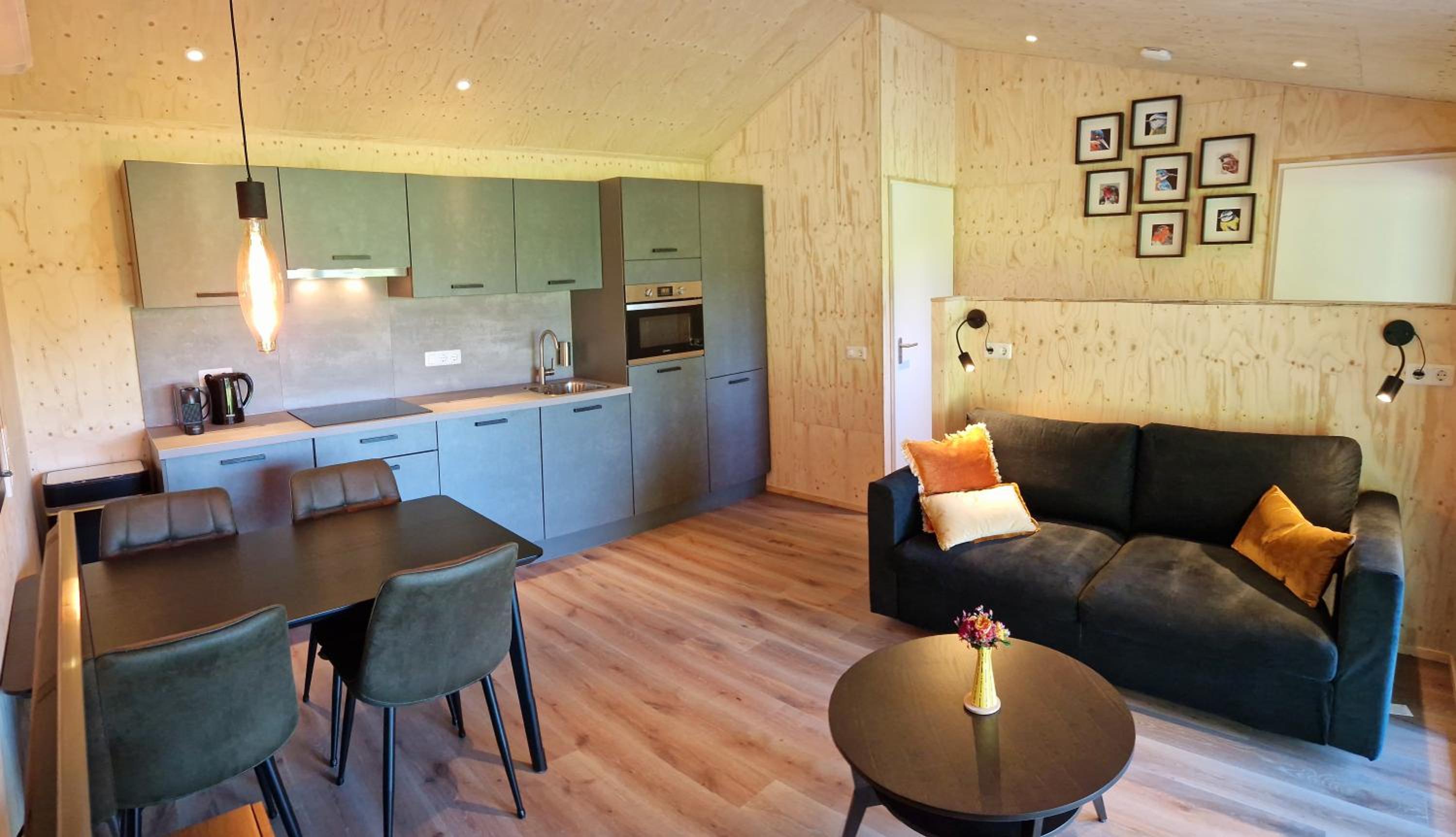 Chalet de Scherpenweide, compleet landelijk gelegen huisje met jacuzzi view 3