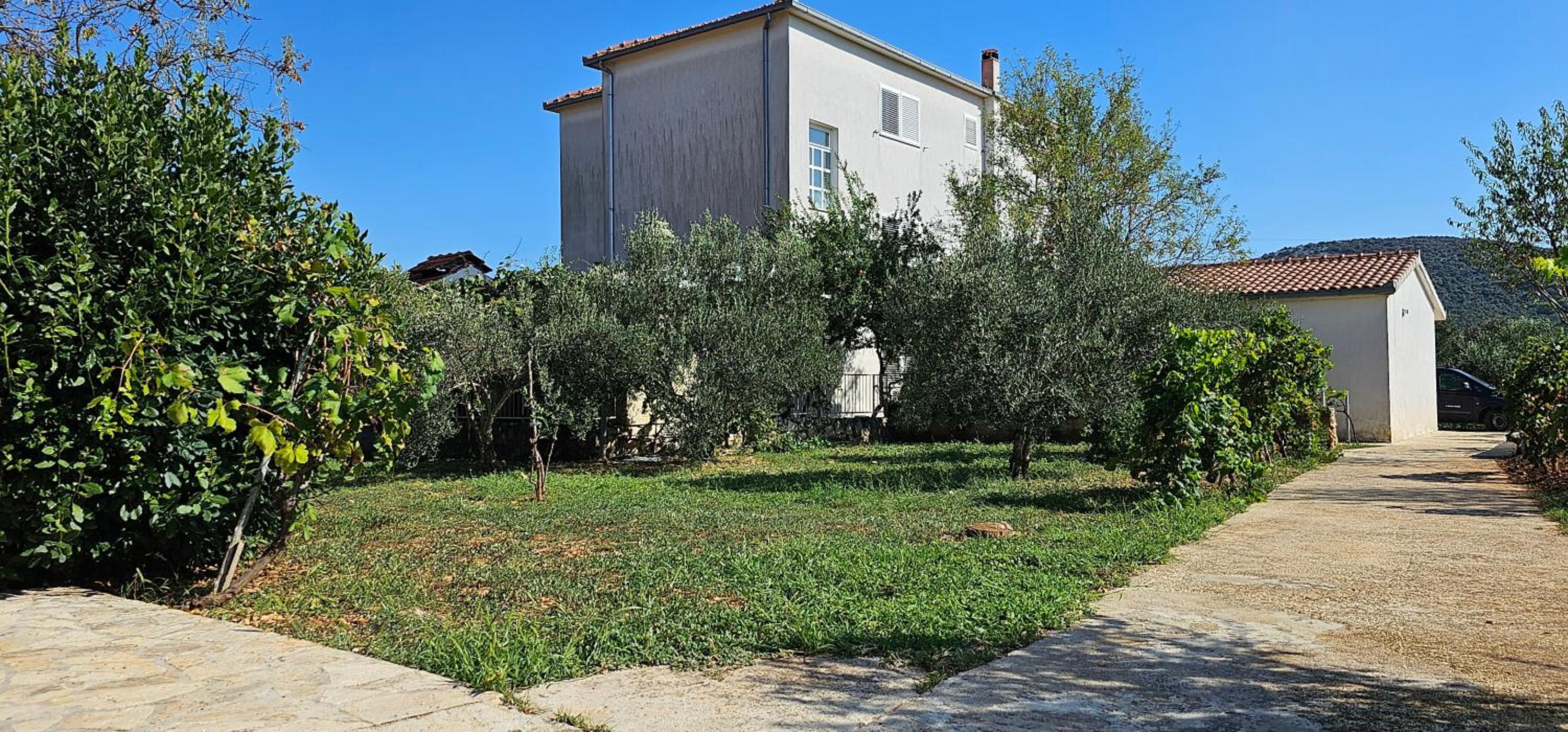 Adriatic Retreat: Apartmani Pazanin view 3