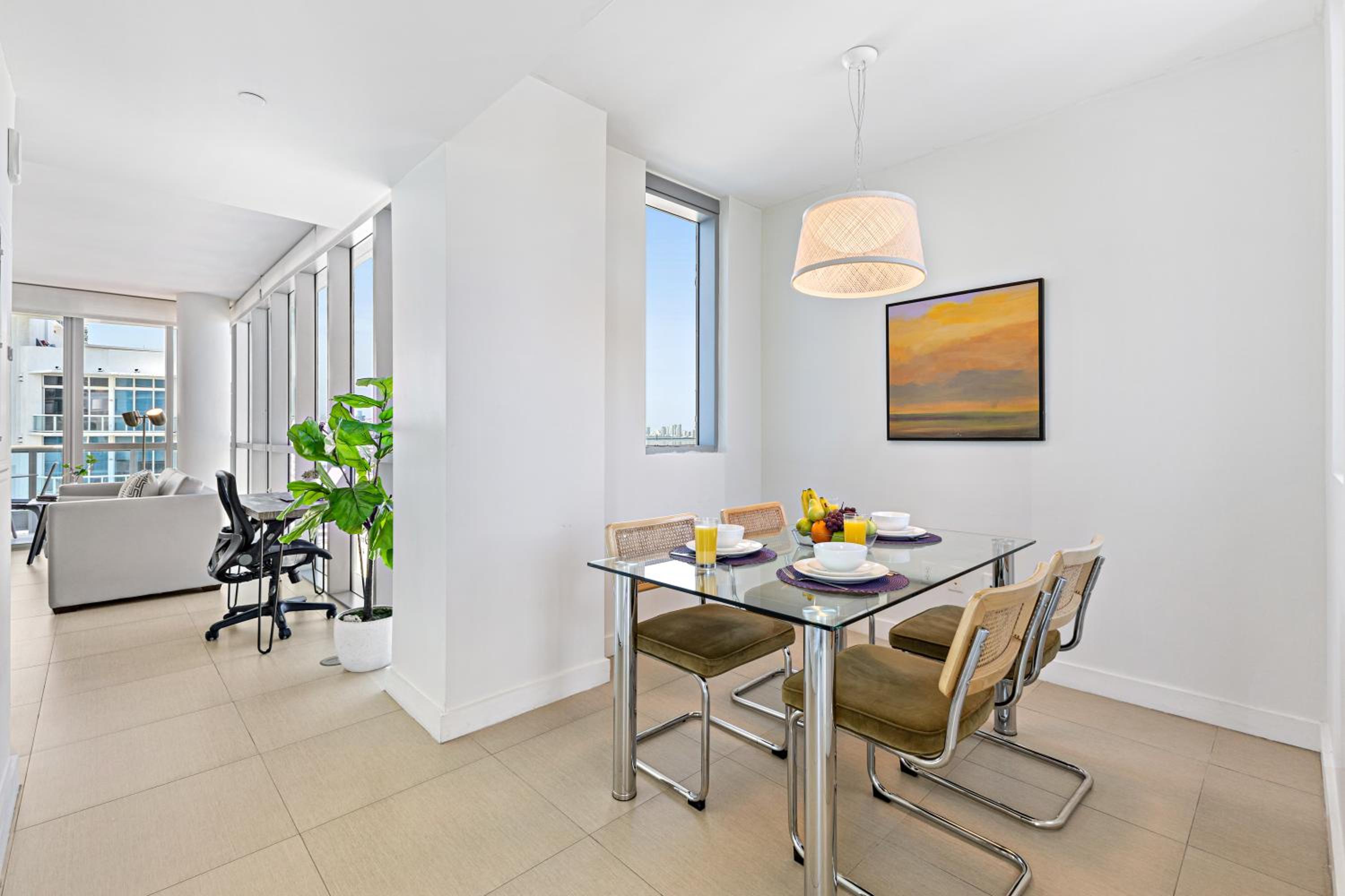 Dharma Home Suites Miami Beach at Monte Carlo