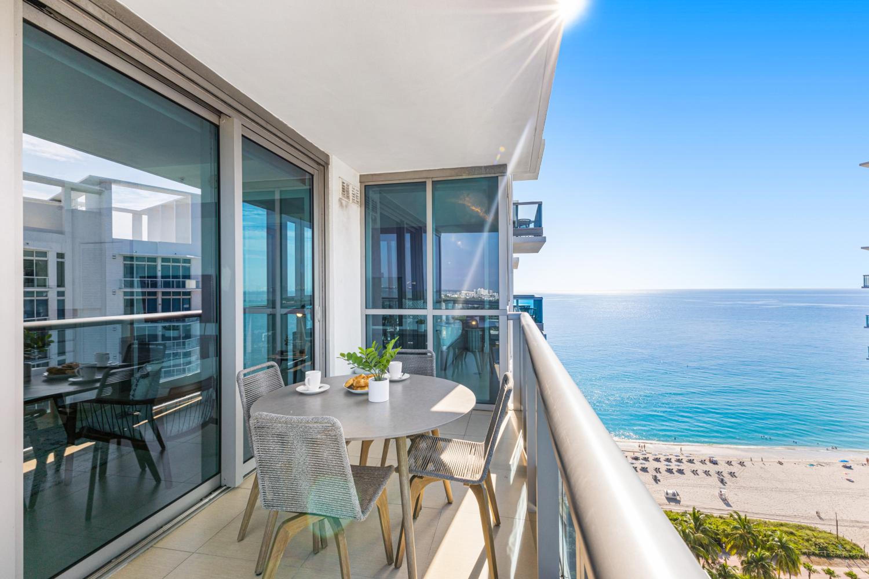 Dharma Home Suites Miami Beach at Monte Carlo