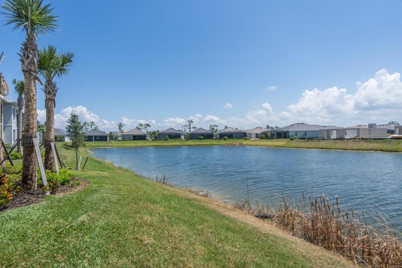 Beautiful veranda in Heritage Landing - Punta Gorda