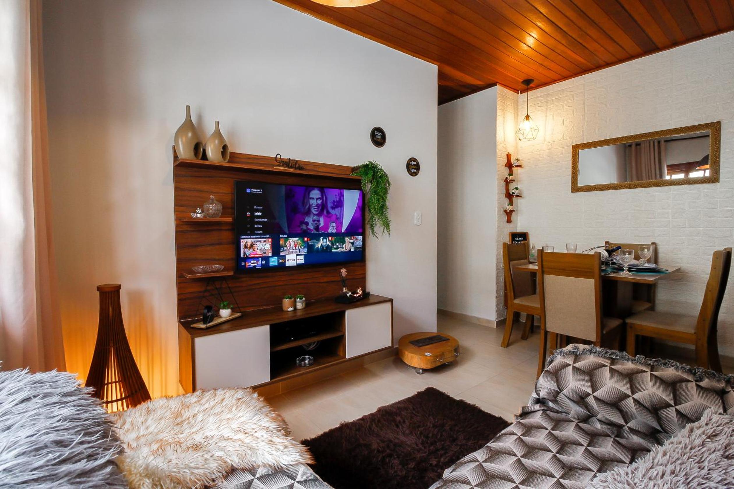 Apê Inteiro| 2Qts| Estacionamento| Wi-Fi 350| Pet Friendly| Ao Lado do Parque das CEREJEIRAS