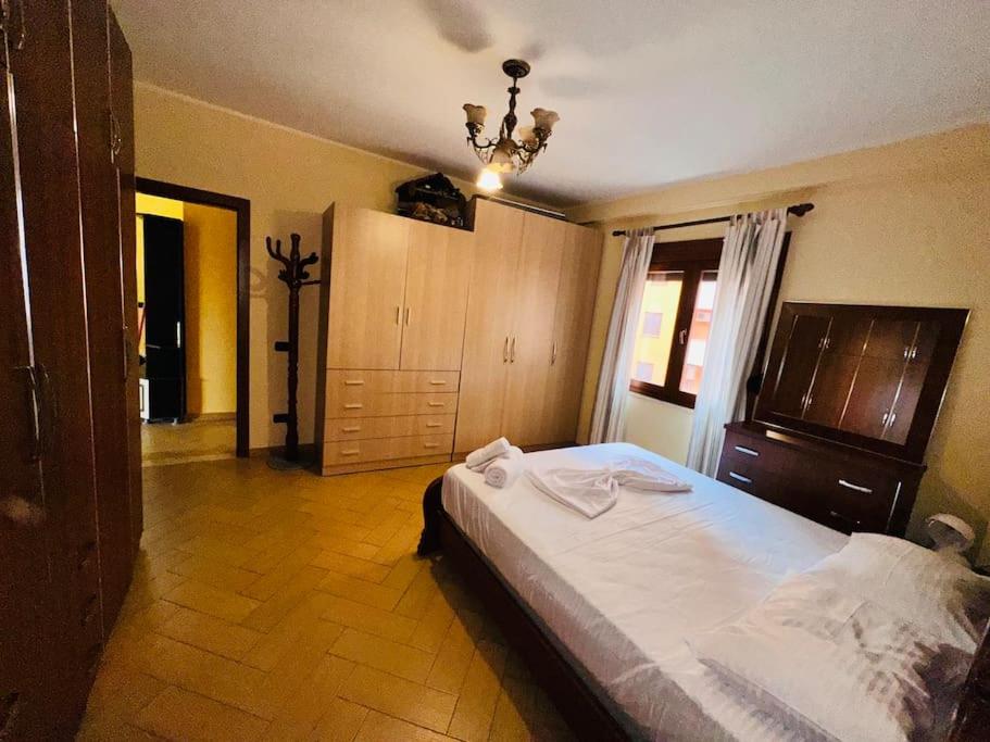 Eugenio’s Apartment Center