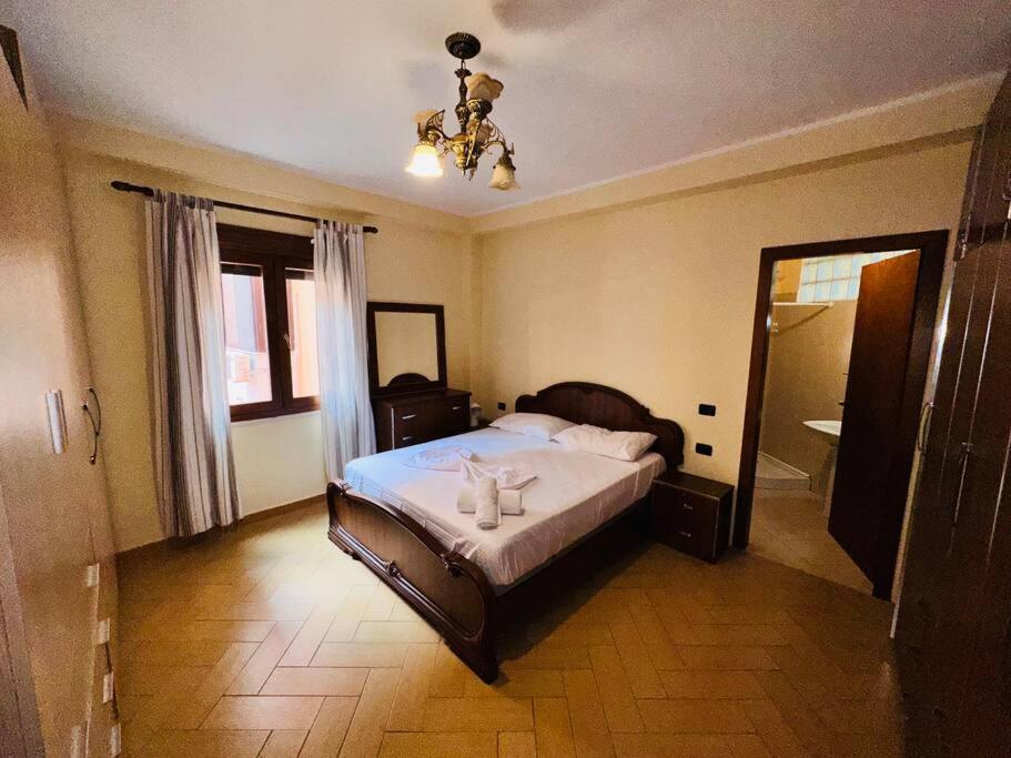 Eugenio’s Apartment Center