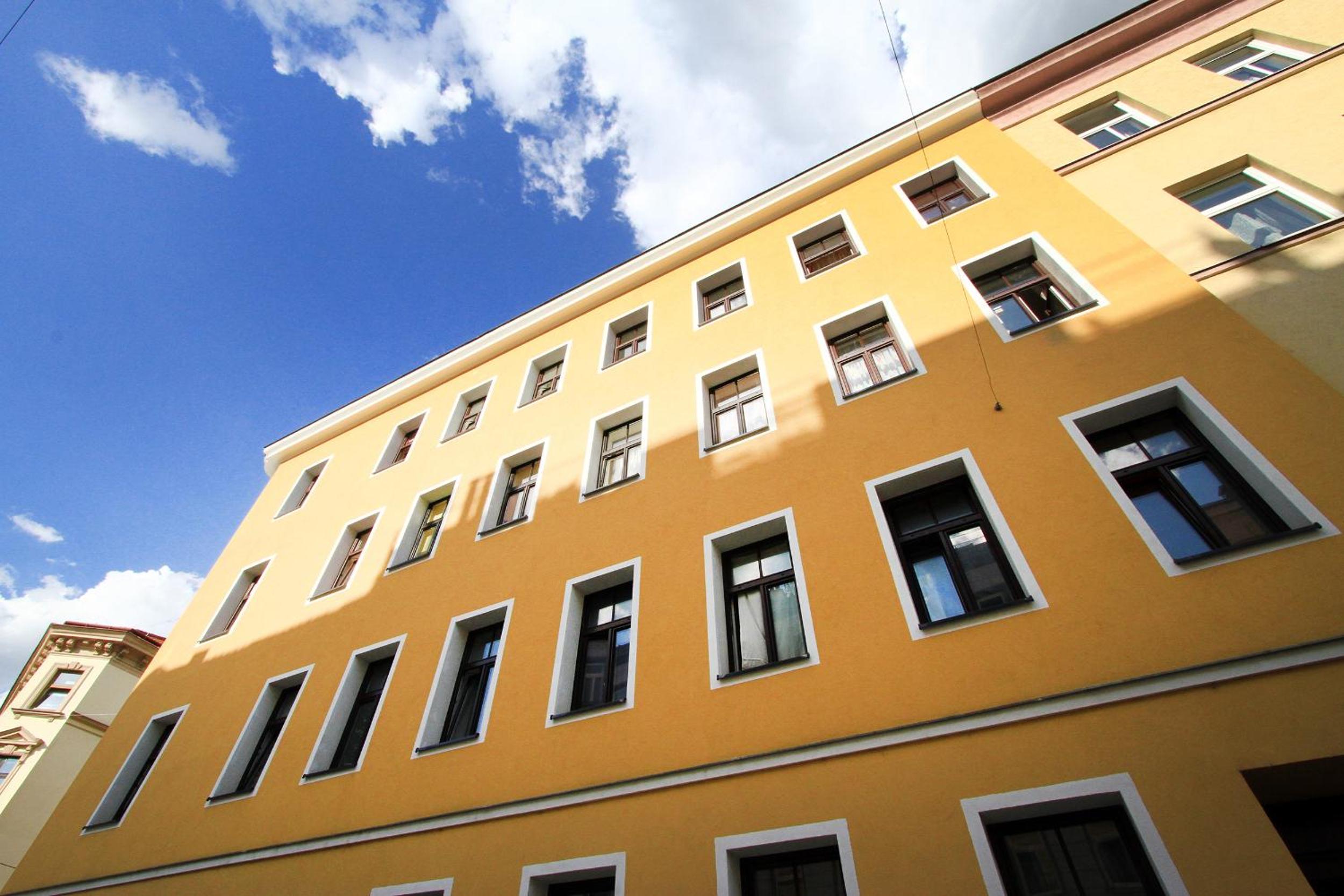 Aurellia Apartments
