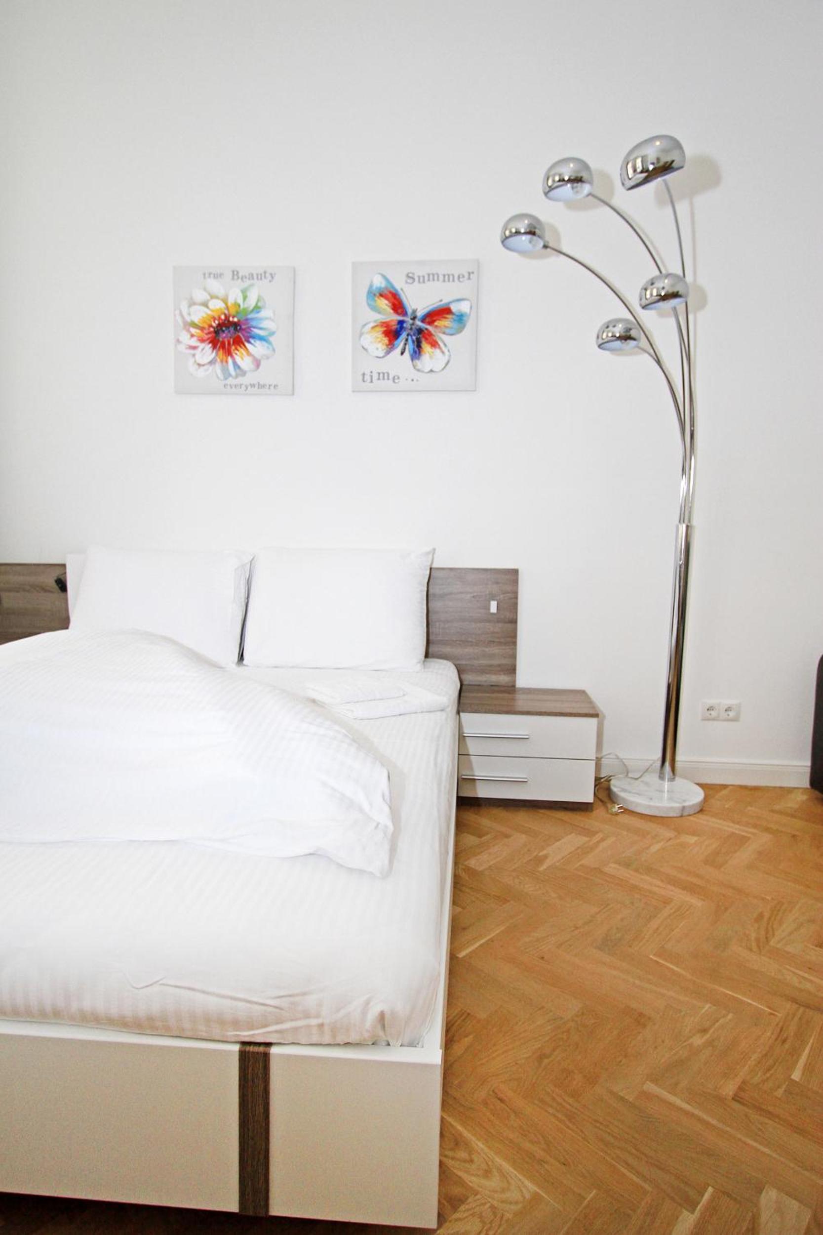 Aurellia Apartments