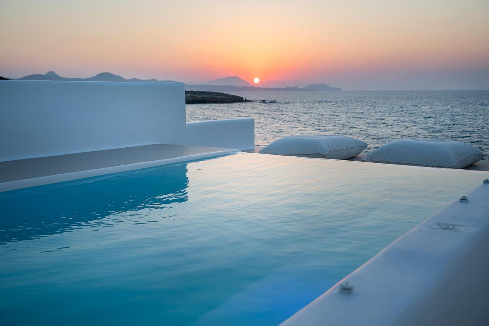 Infinity Villa milos