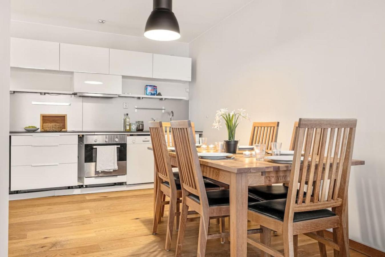 Dinbnb Homes I 4-apartment House in Idyllic Location view 3