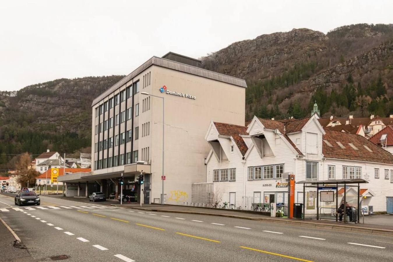 Dinbnb Apartments I Roof Terrace & Laundry in Sandviken view 5