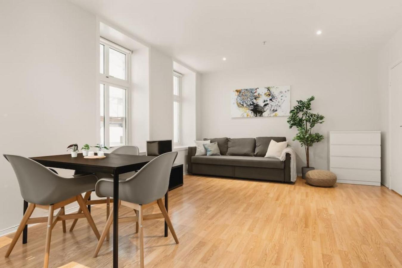 Bergen Vacations - Dinbnb Apartments I 500m to Bryggen - Property Image 1
