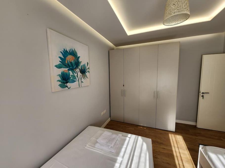 Cozy Midtown Apartment in Tirana