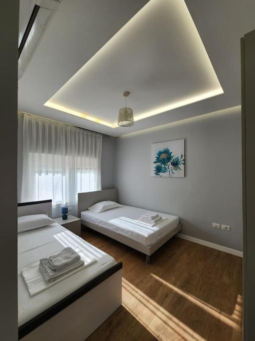 Cozy Midtown Apartment in Tirana