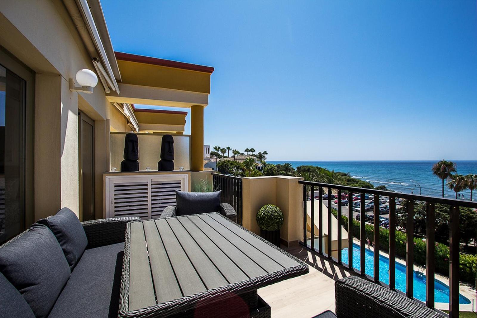 Stunning penthouse on the beach