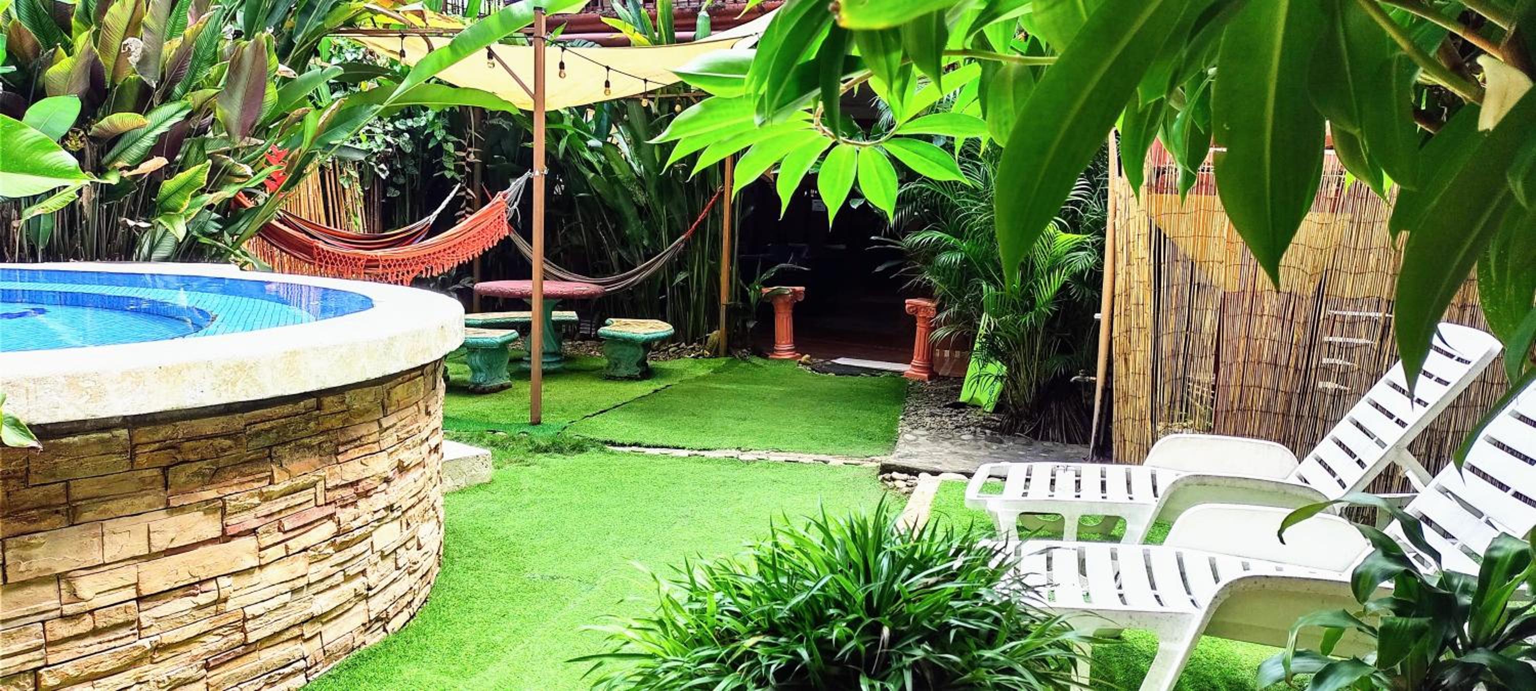 Cool Vibes Beach Hostel