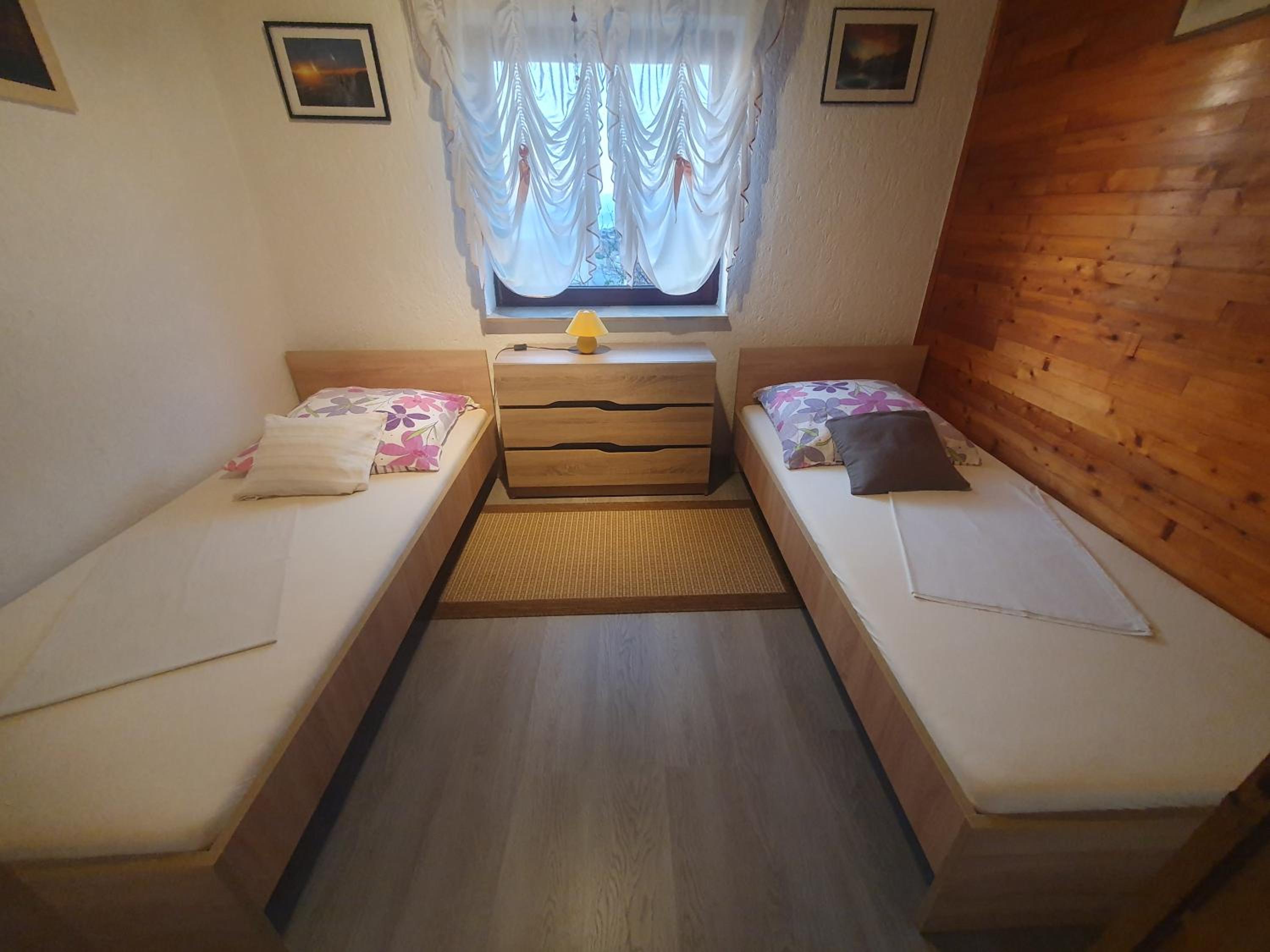 Photo 28