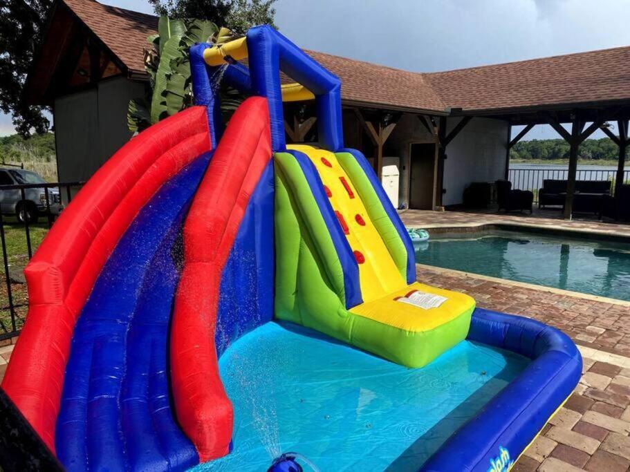 4,800 sf Estate Pool Lake Weddings and Events
