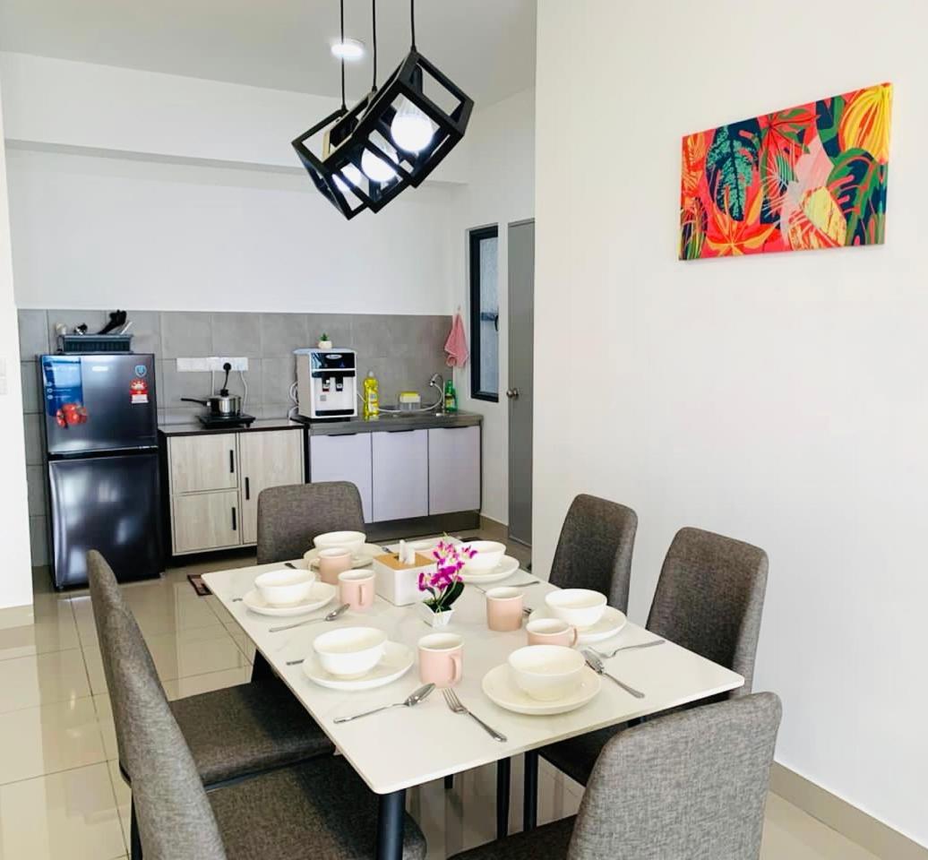 4BR M Vertica near Sunway Velocity Cheras IKEA MRT TRX KLCC Pavilion