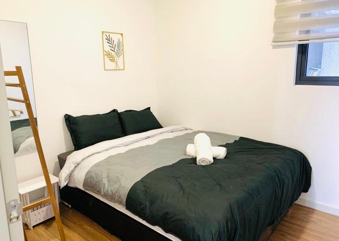 4BR M Vertica near Sunway Velocity Cheras IKEA MRT TRX KLCC Pavilion